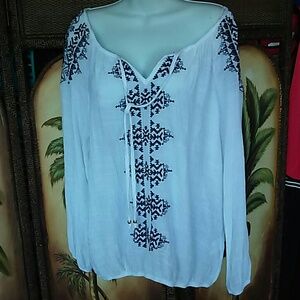 Gibson White Peasant Blouse with Black Embroidery